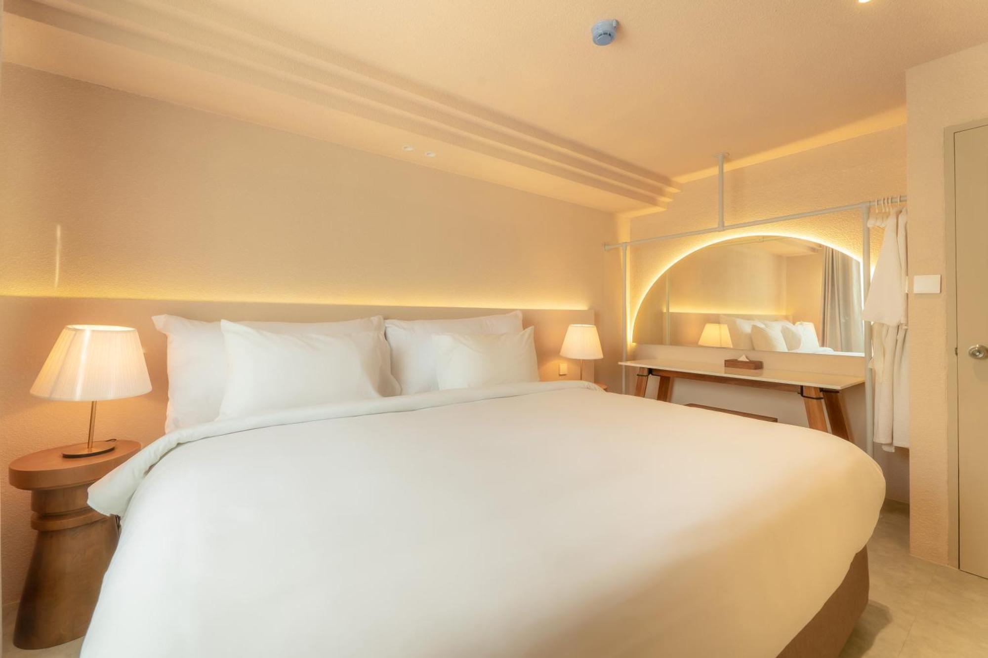 Mai Hotel Chiang Mai Esterno foto