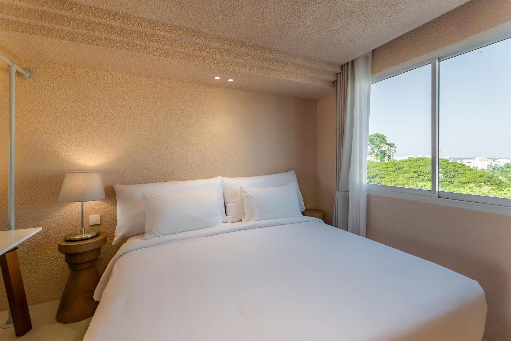 Mai Hotel Chiang Mai Esterno foto